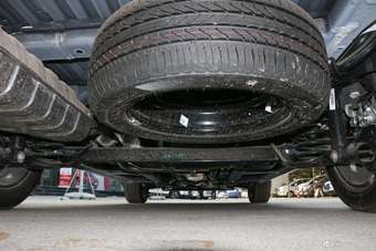 2018款瑞风R3 1.6L手动豪华型