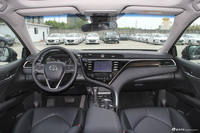 2018款凯美瑞2.0G自动豪华版