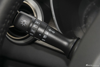 2018款北汽绅宝D50 1.5L CVT尊贵智联版