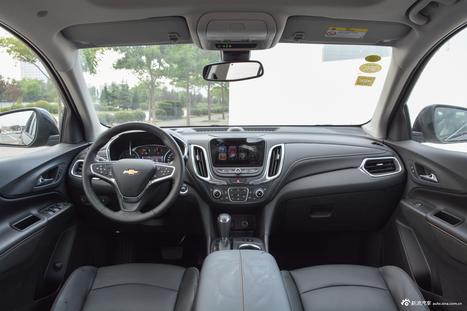 2018款探界者2.0T自动四驱捍界版550T