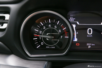 2018款大指挥官2.0T自动四驱耀享版