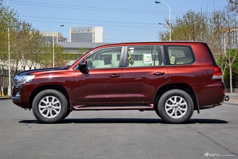 2017款兰德酷路泽4.0L自动GX-R中东版7座