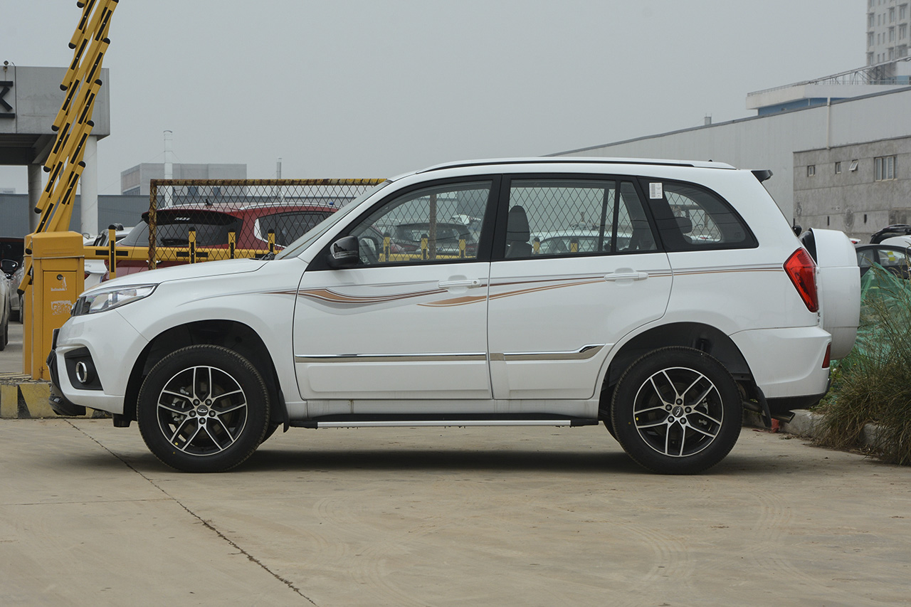 2018款瑞虎3 1.6L手动百万全球版