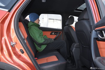 2017款奔腾X40 1.6L手动