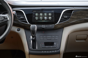 2017款GL8 2.0T自动尊享型