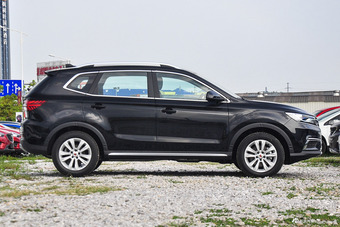 2016款荣威RX5 20T手动两驱旗舰版