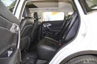 2016款吉利博越2.0L手动智尚型