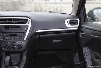 2014款东风标致301 1.6L手动舒适版CNG