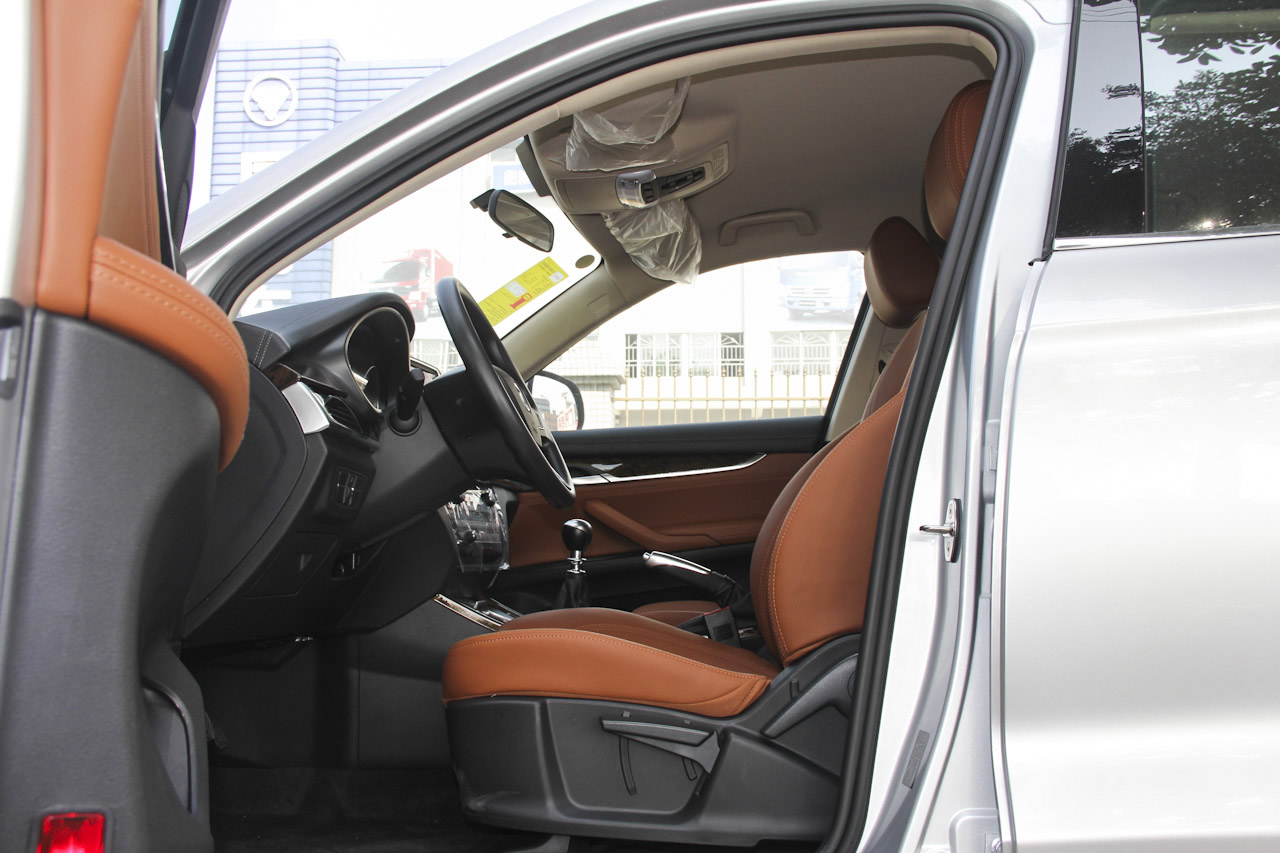 2016款汉腾X7 1.5T手动舒适型