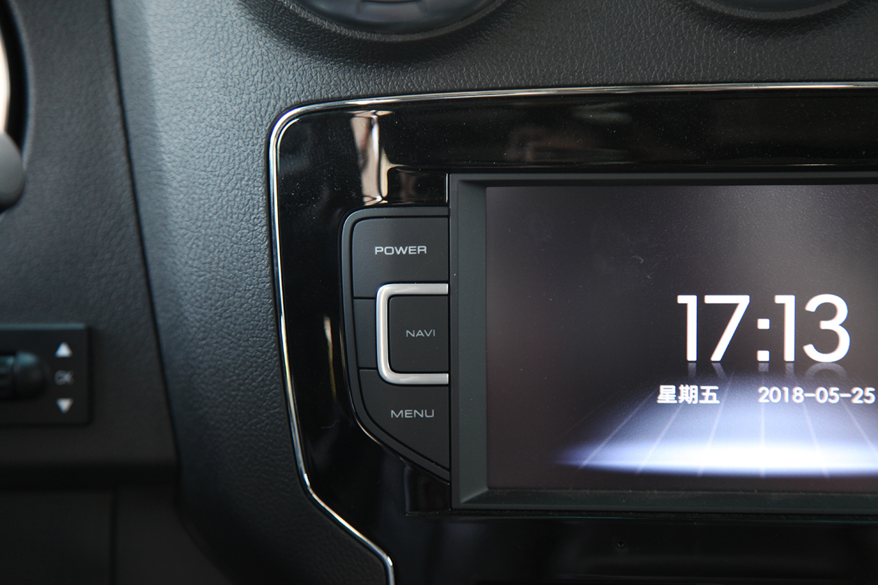 2016款北京BJ40L 2.3T自动四驱尊享版