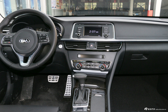 2017款起亚K5 2.0L自动15周年特别版LUX
