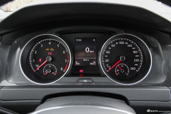 2017款高尔夫1.4T自动豪华百万辆纪念版230TSI