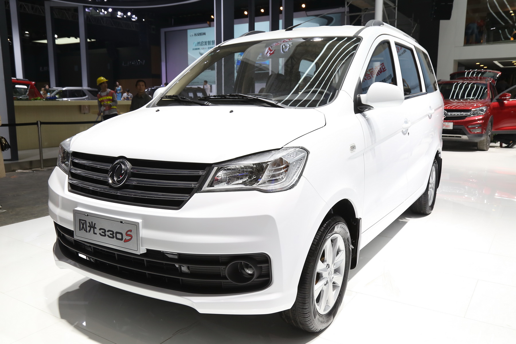 2017广州车展实拍风光330S 内外提升明显