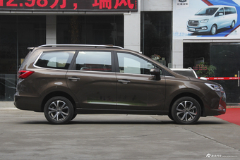 2018款瑞风R3 1.6L手动豪华天窗型