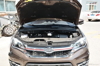 2017款比亚迪S7  2.0T自动尊荣型图片