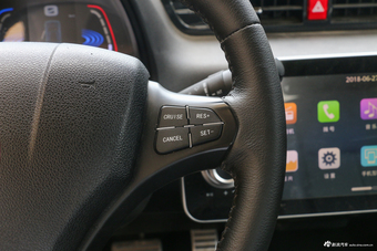 2018款众泰E200天马座