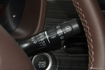 2018款北汽幻速S7 1.5T 自动尊享型