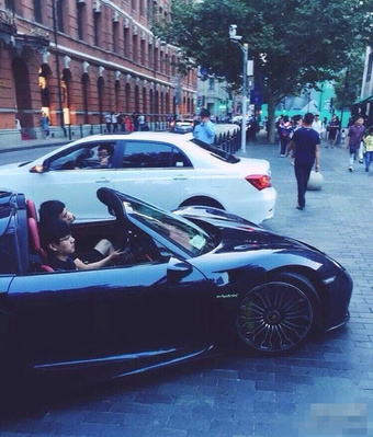 杭州偶遇“王思聪”开公交车