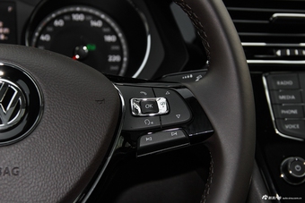 2017款途观L 2.0T自动四驱豪华版380TSI