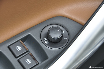 2018款东南DX7 1.5T自动豪华型