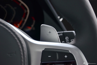 2019款宝马X5 3.0T自动 xDrive40i 尊享型 M运动套装