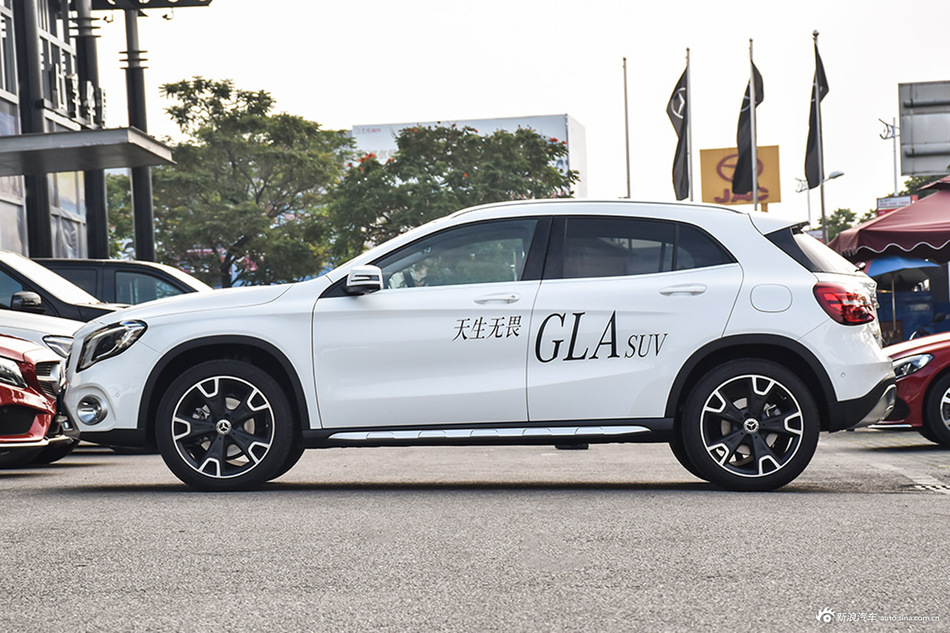 各方面表现均满意，奔驰GLA级新车全国21.34万起