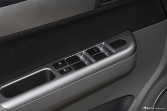 2014款雨燕1.3L手动标准型