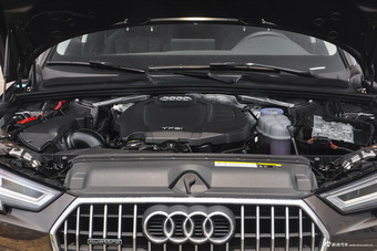 2017款奥迪A4 allroad 2.0T自动 45TFSI quattro时尚型