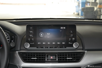 2018款雅阁1.5T自动豪华版260TURBO