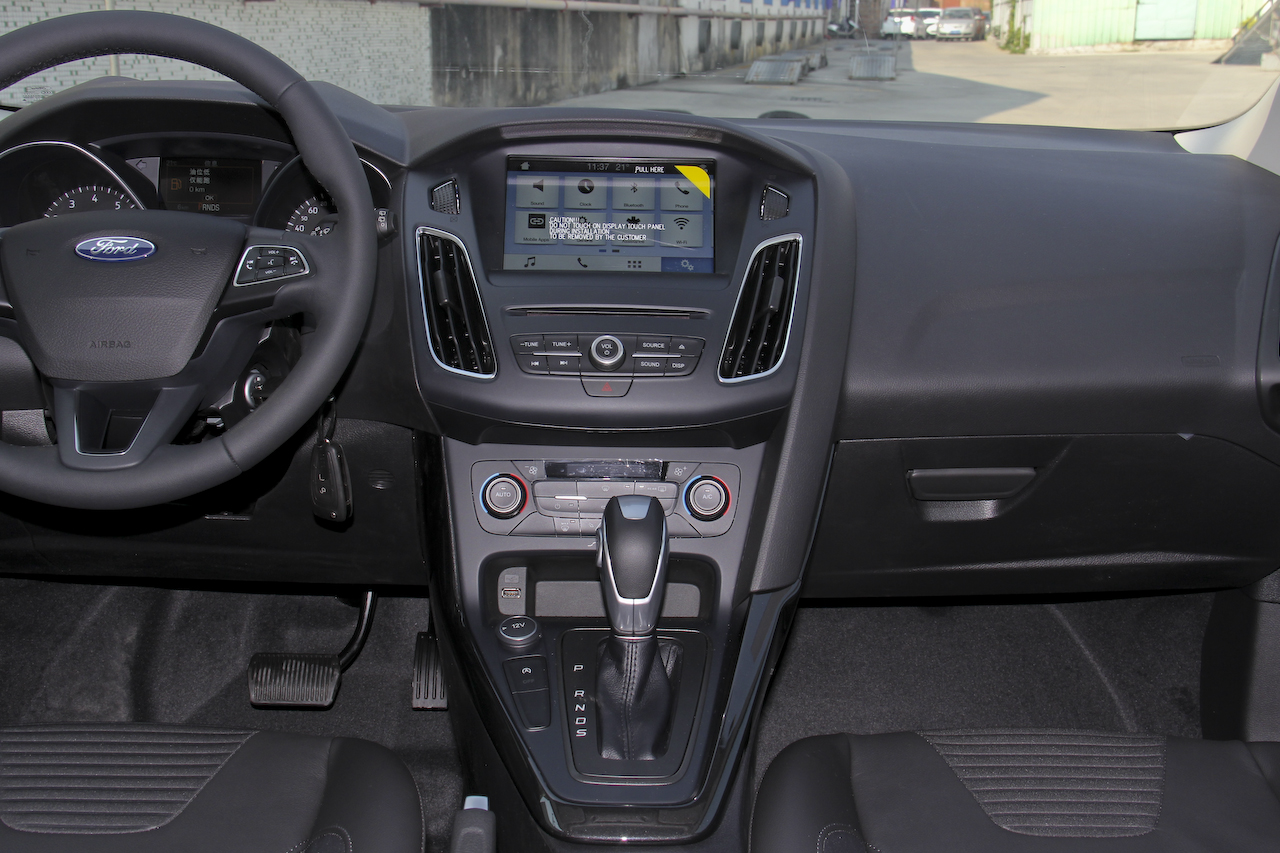 2018款福克斯两厢1.5T自动精英型EcoBoost 180