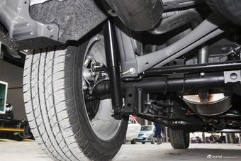 2016款长安CX70 1.6L手动豪华型 