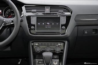 2017款途观L 2.0T 自动四驱至尊旗舰版380TSI