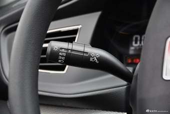 2017款荣威360 1.5L手动豪华版