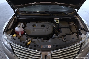 2018款林肯MKC 2.0T自动两驱尊享版图片