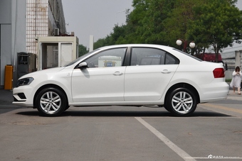 2017款大众捷达1.4L手动舒适型