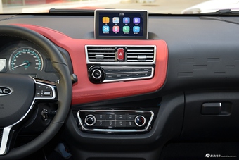 实拍入门级时尚SUV 江淮瑞风S2mini