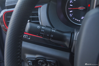 2018款逍遥1.5GTDI CVT全景钻石版