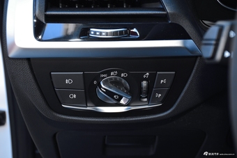 2019款宝马X4 2.0T自动xDrive25i M运动套装