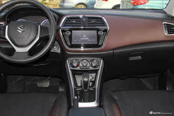 2017款骁途1.6L自动两驱都市时尚型