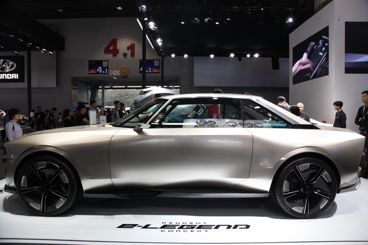 实拍：标致全新概念车E-legend亚洲首秀