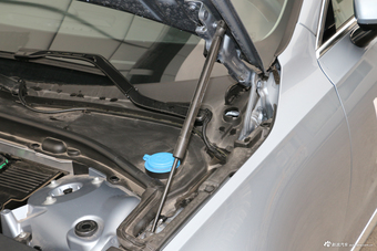 2019款沃尔沃S90 2.0T自动T5智雅版