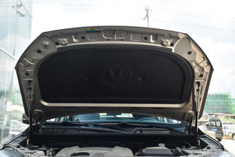 2016款长安CS75 2.0L手动豪华型国4