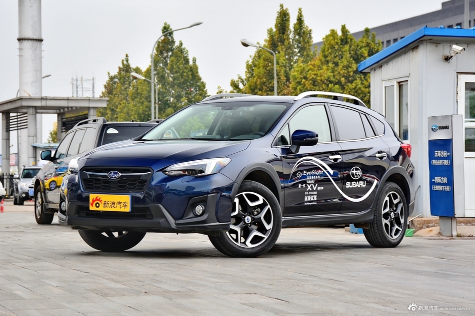 2018款斯巴鲁XV 2.0L自动全驱尊贵版EyeSight