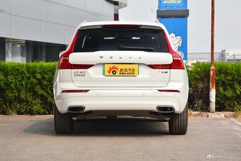 2019款沃尔沃XC60新能源2.0T自动T8 E驱混动智尊豪华版