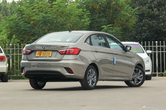 2018款逸动DT 1.6L手动智享型