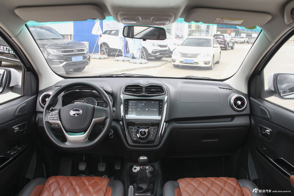 2018款斯威X3 1.5L手动风尚型