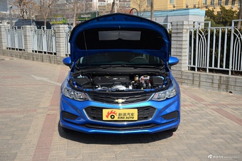 2017款科鲁兹两厢1.5L 自动先锋天窗版