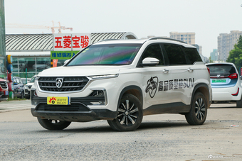 2018款宝骏530 1.5T手动尊贵型