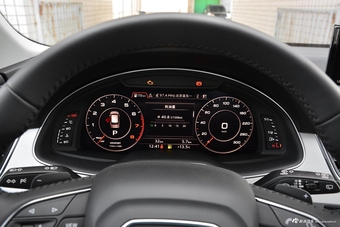 2018款奥迪Q7 3.0T自动45TFSI S line运动型