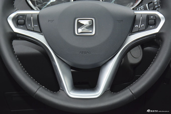 2016款众泰SR7 1.5T自动魔方之路版